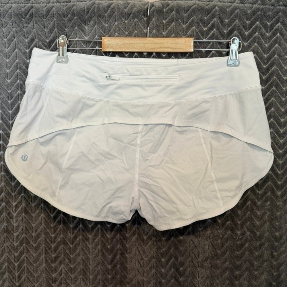 Lululemon Speed Up Short 2.5" Inseam White - Picture 3 of 7